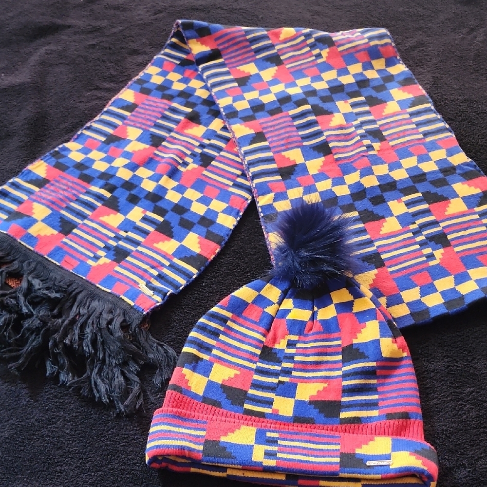 Colorful Geometric Patterned Hat - Picture 2 of 3